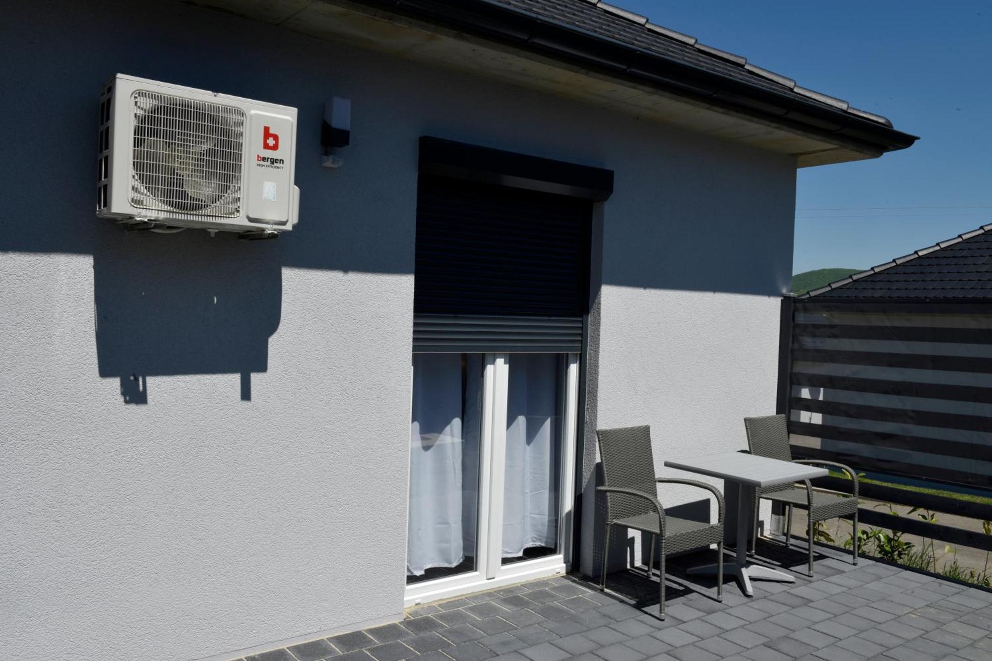 Apartmani i Bungalovi TROJKA Banja Luka Ruang foto