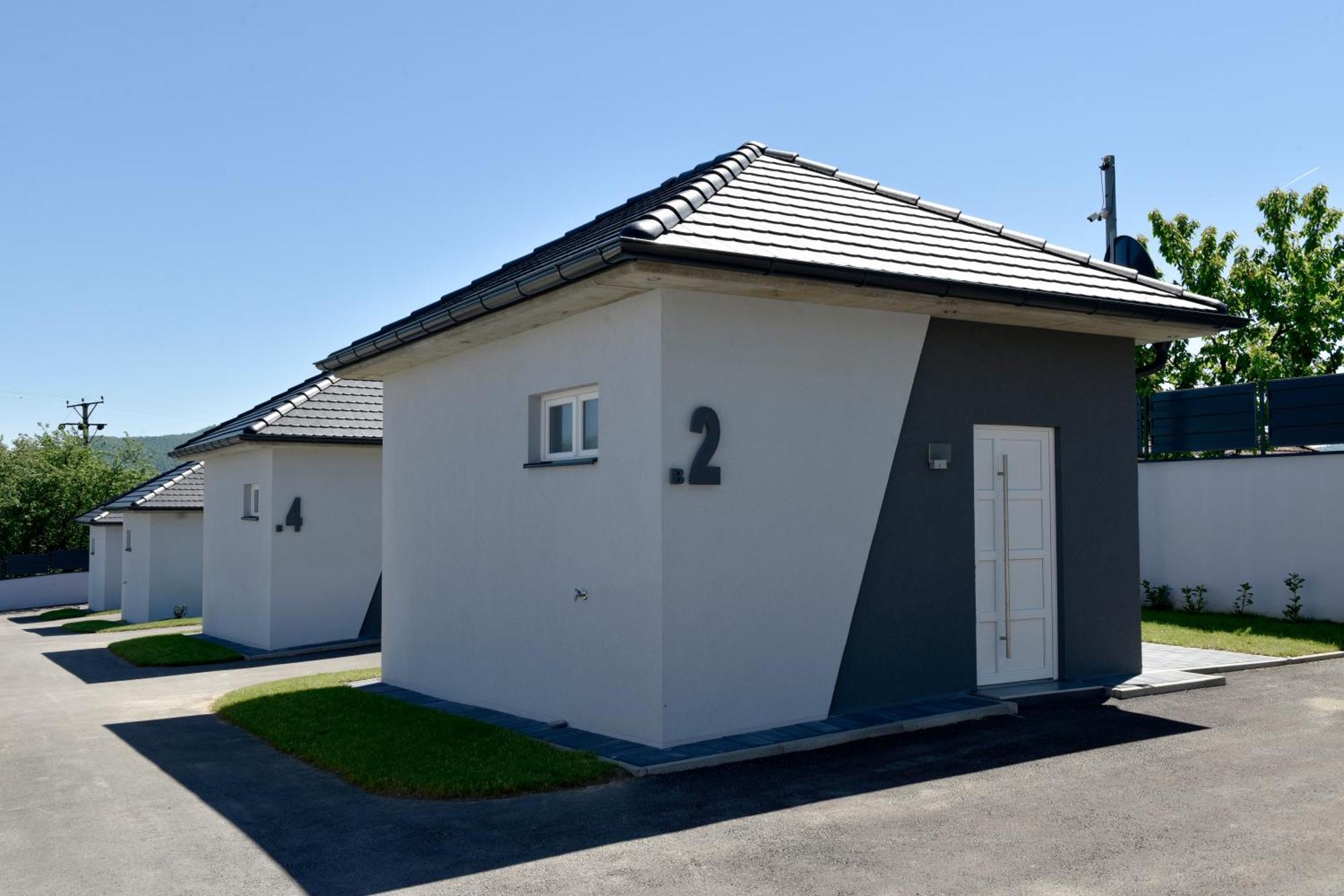 Apartmani i Bungalovi TROJKA Banja Luka Ruang foto
